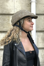 Load image into Gallery viewer, British Hull